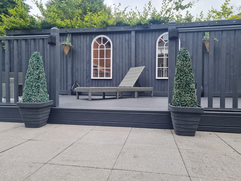 Property photo 3 of 20