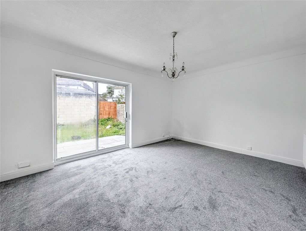 Property photo 3 of 10 Picture No. 33