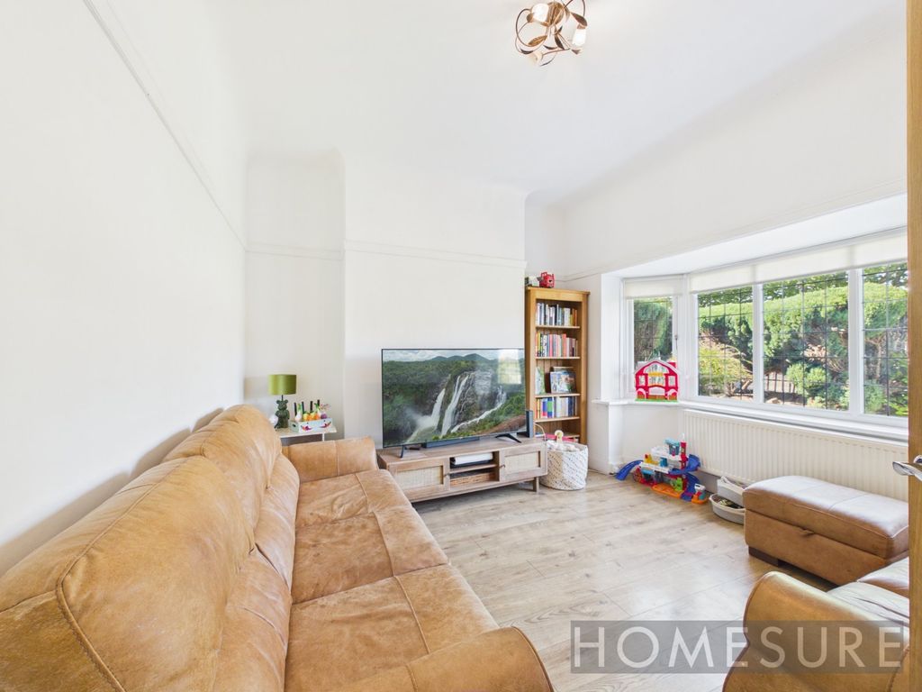 Property photo 3 of 26 Picture No. 20