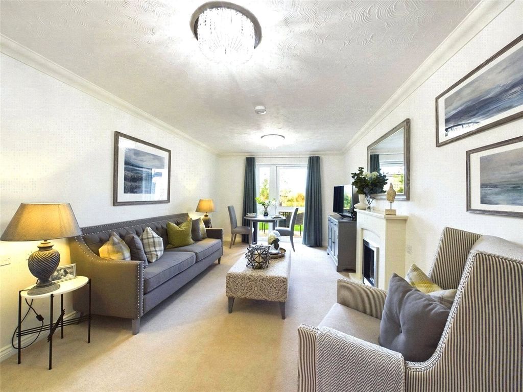 Property photo 2 of 11 Picture 2