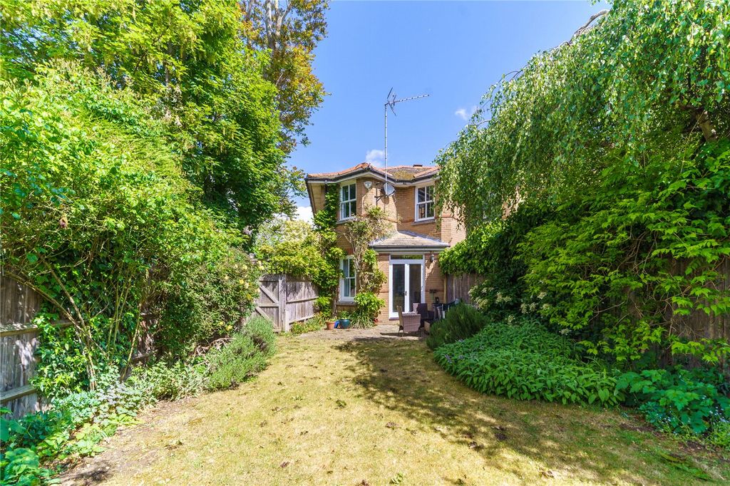 Property photo 3 of 8 Picture No. 21