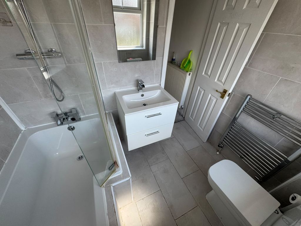 Property photo 1 of 30
