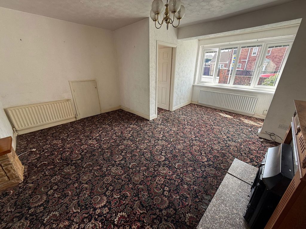 Property photo 2 of 23