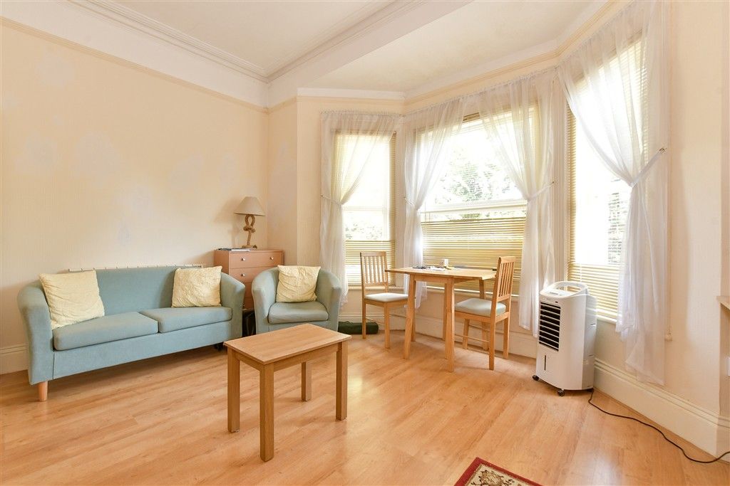 Property photo 2 of 7 Lounge/Dining Room