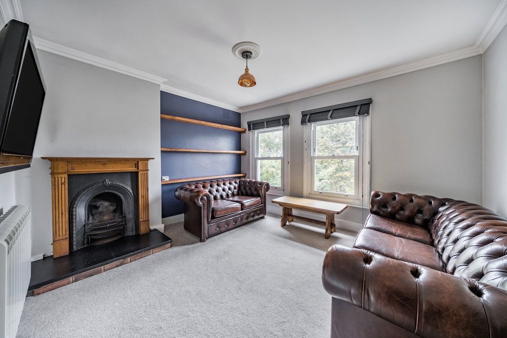 Property photo 2 of 13 Reception