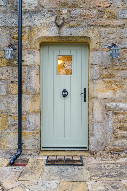 Property photo 2 of 24 Image