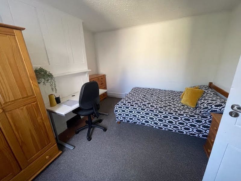 Property photo 2 of 17 Photo 11