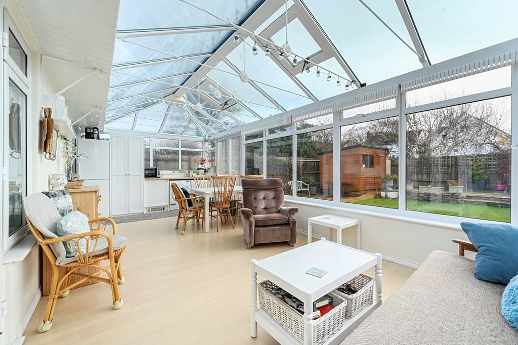 Property photo 2 of 26 Conservatory