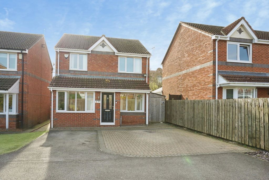 Property photo 3 of 24