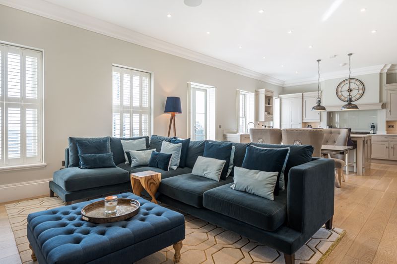 Property photo 3 of 27 Photo 3