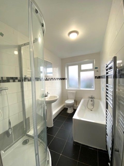 Property photo 2 of 6 Nicola 6