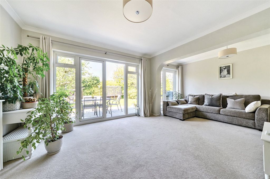 Property photo 3 of 28 Picture No. 04