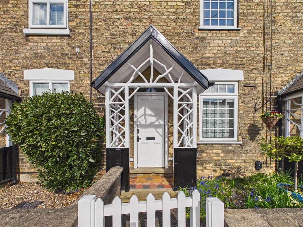 Property photo 2 of 18 Accommodation