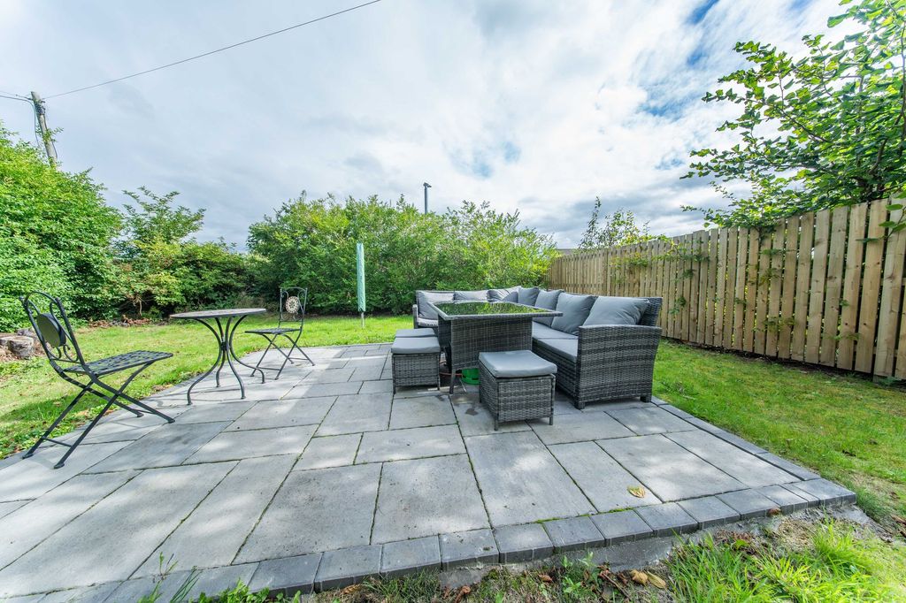 Property photo 3 of 25 Rear Garden