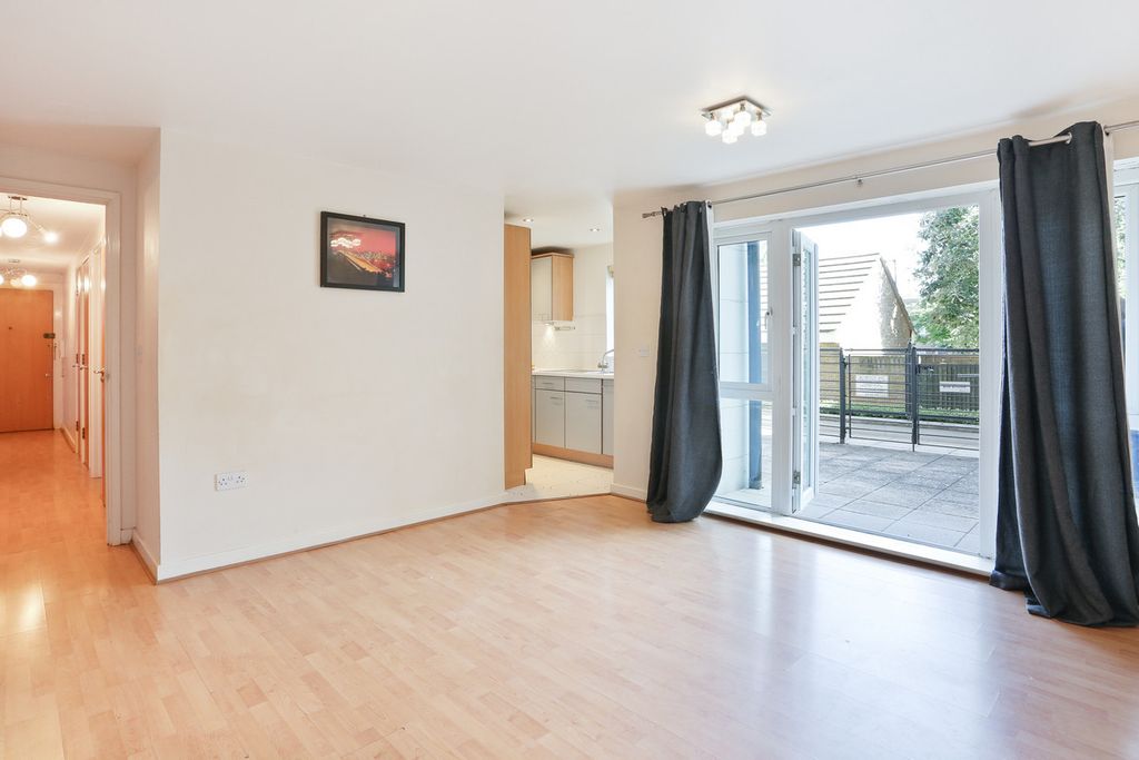 Property photo 3 of 15