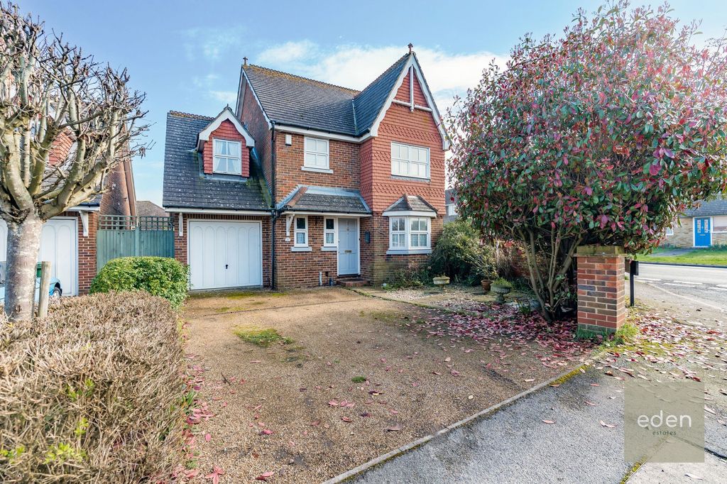 Property photo 1 of 27