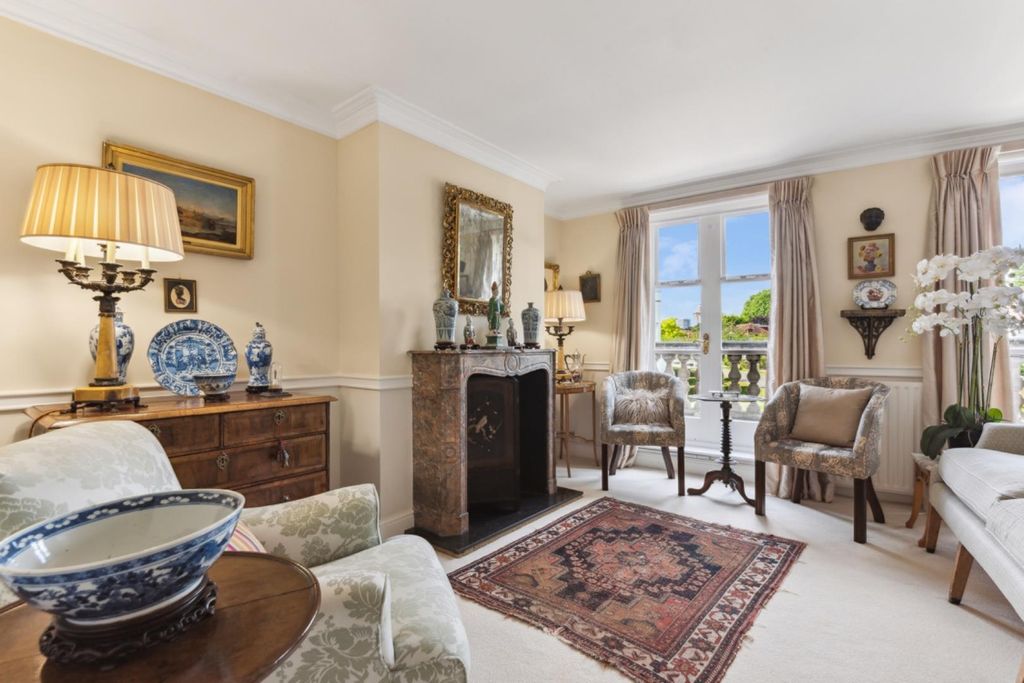 Property photo 2 of 17 Reception Room
