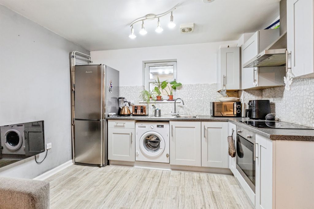 Property photo 1 of 20