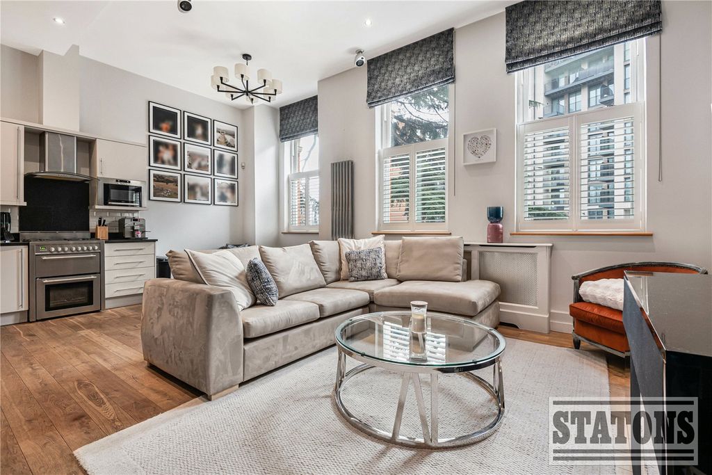 Property photo 2 of 13 Picture No. 18