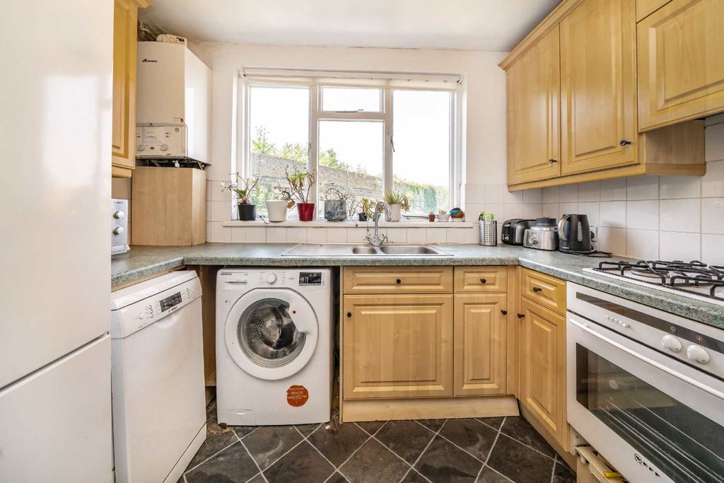 Property photo 3 of 3