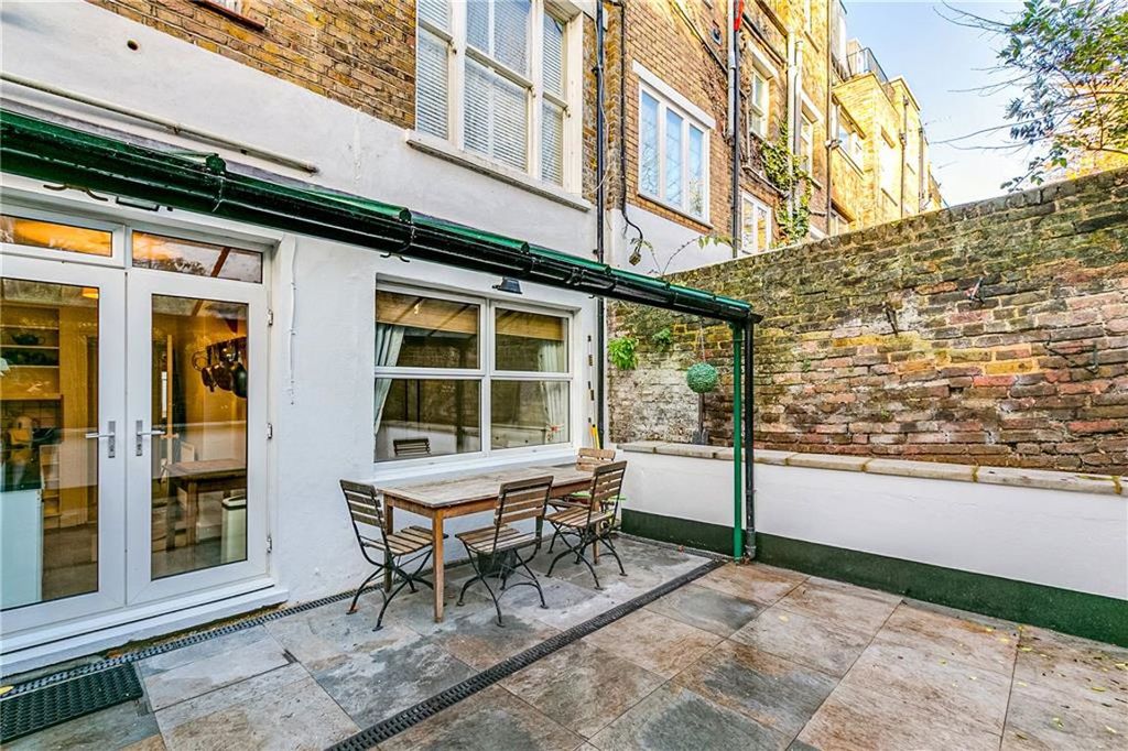 Property photo 2 of 7