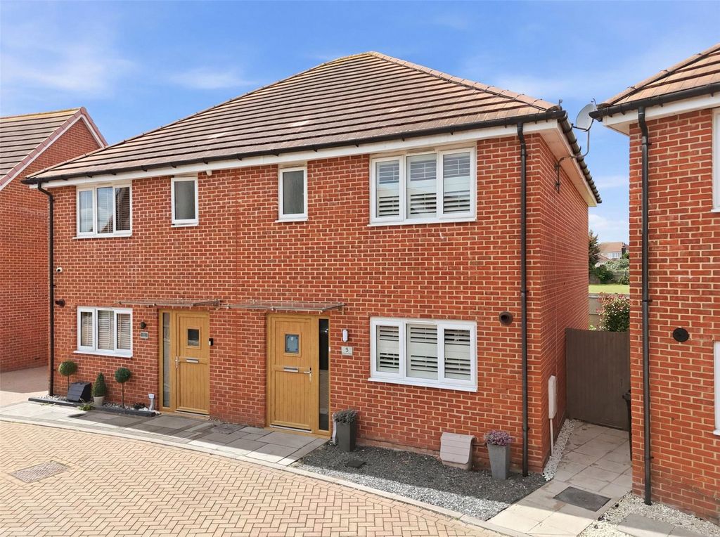 Property photo 1 of 22 Picture No. 05