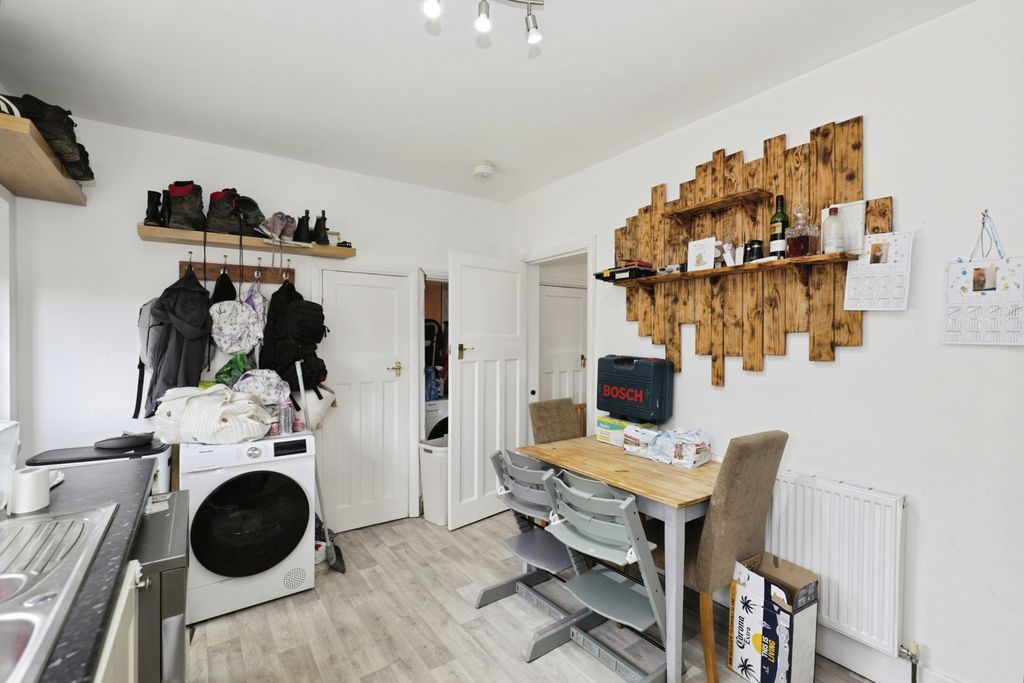Property photo 3 of 20 Pbox-Img.Jpg