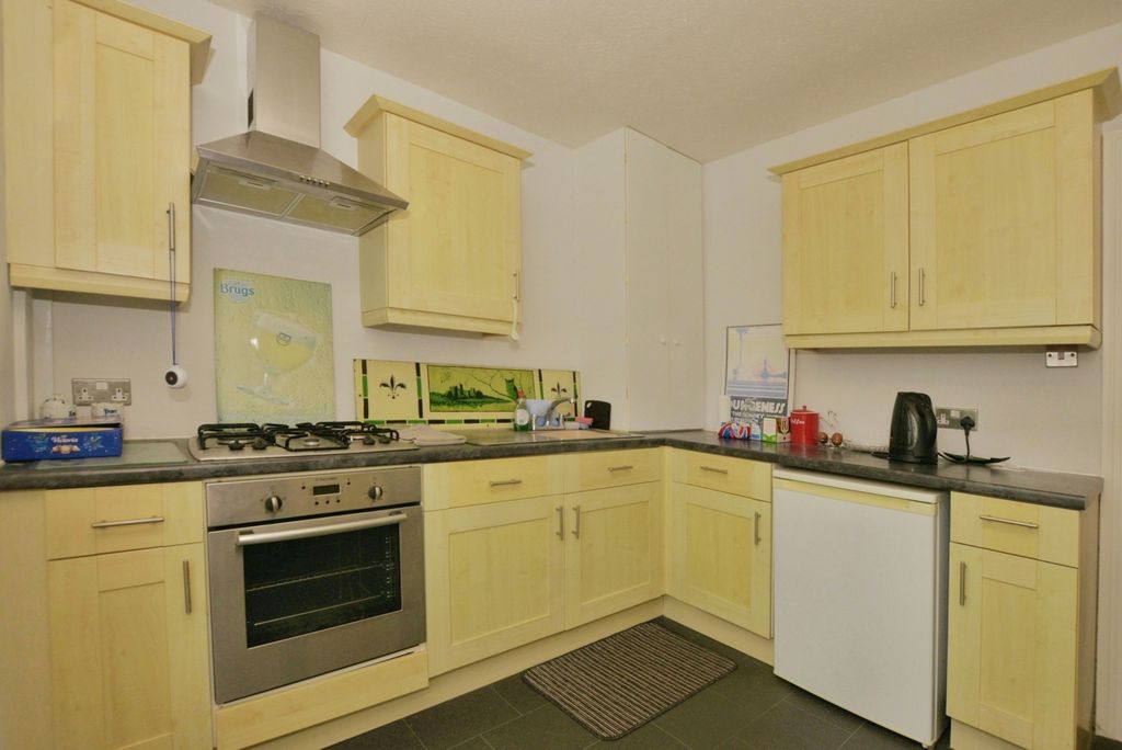 Property photo 3 of 12 Pbox-Img.Jpg