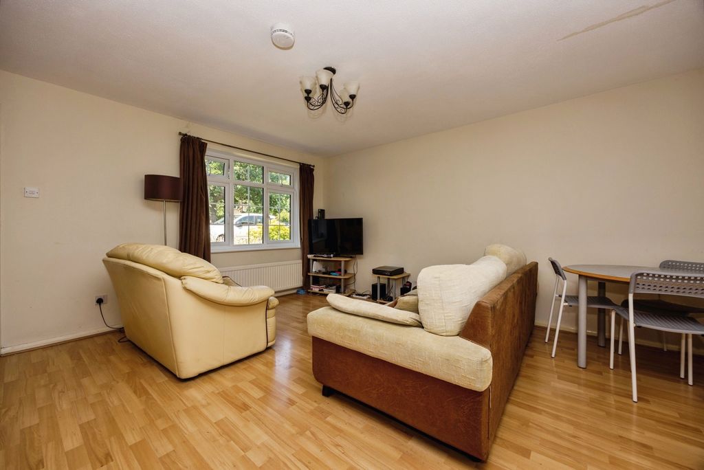 Property photo 3 of 30 Pbox-Img.Jpg