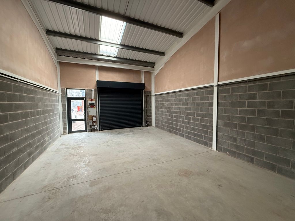 Property photo 3 of 9 Photo 3