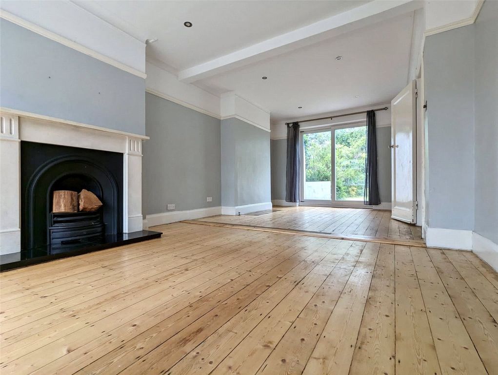 Property photo 2 of 15 Picture No. 26