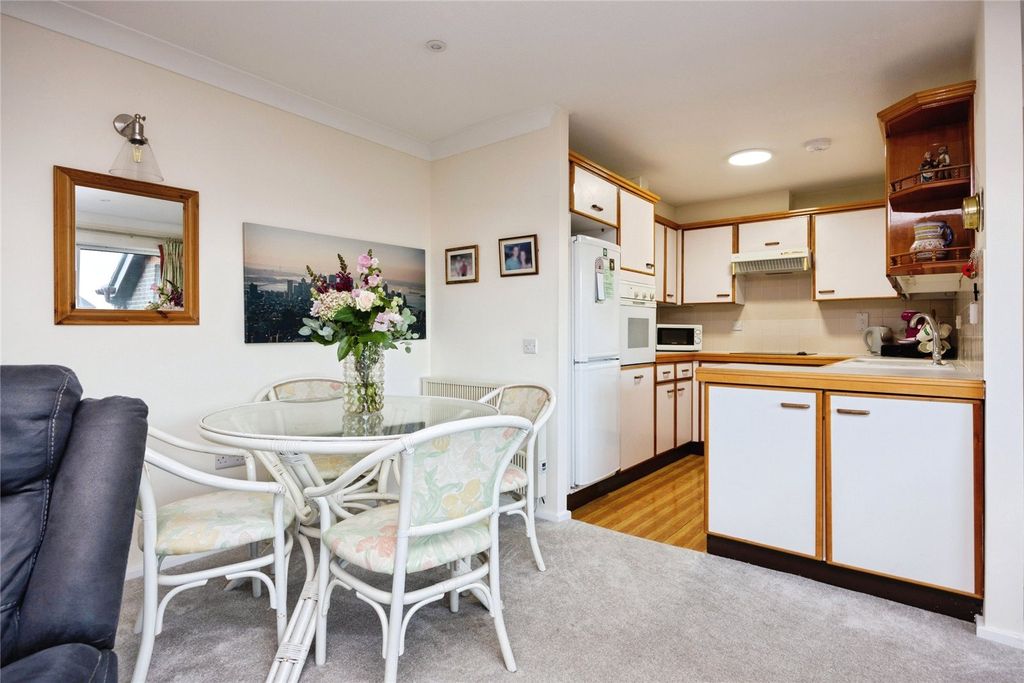 Property photo 3 of 17 Picture No. 21