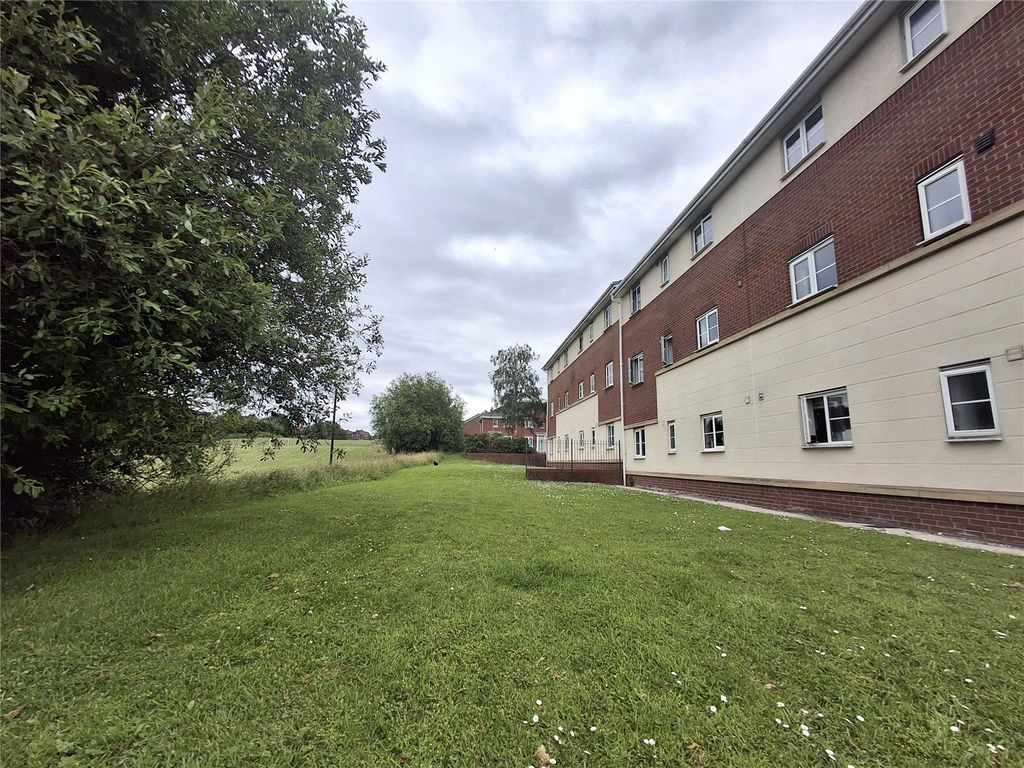 Property photo 2 of 8 Picture No. 06