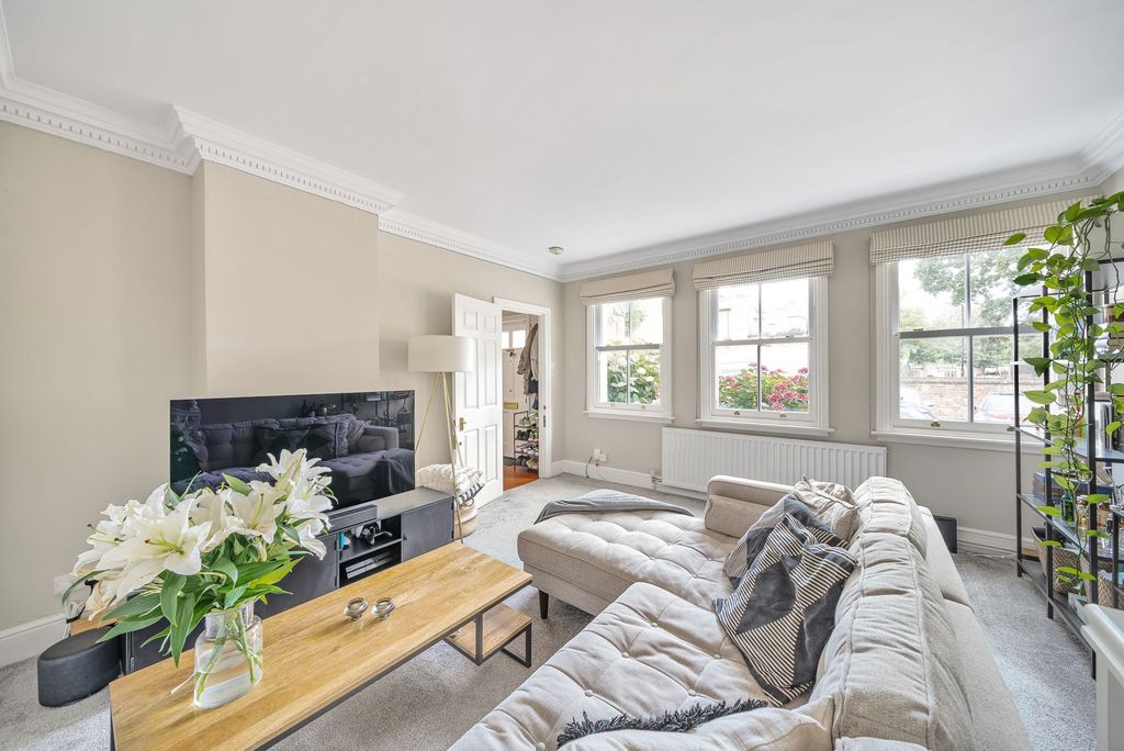 Property photo 1 of 19