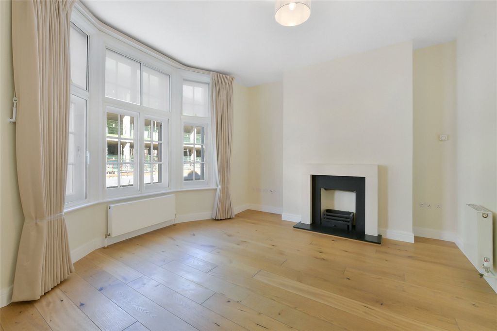Property photo 1 of 5