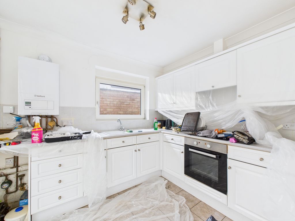 Property photo 3 of 11 Cam04018G0-Pr0407-Still007