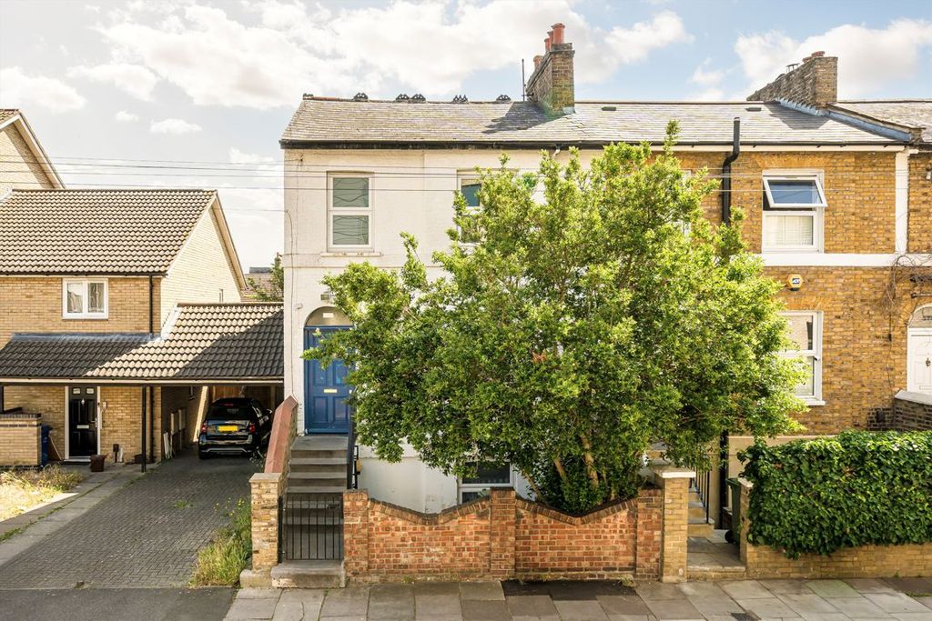 Property photo 1 of 6