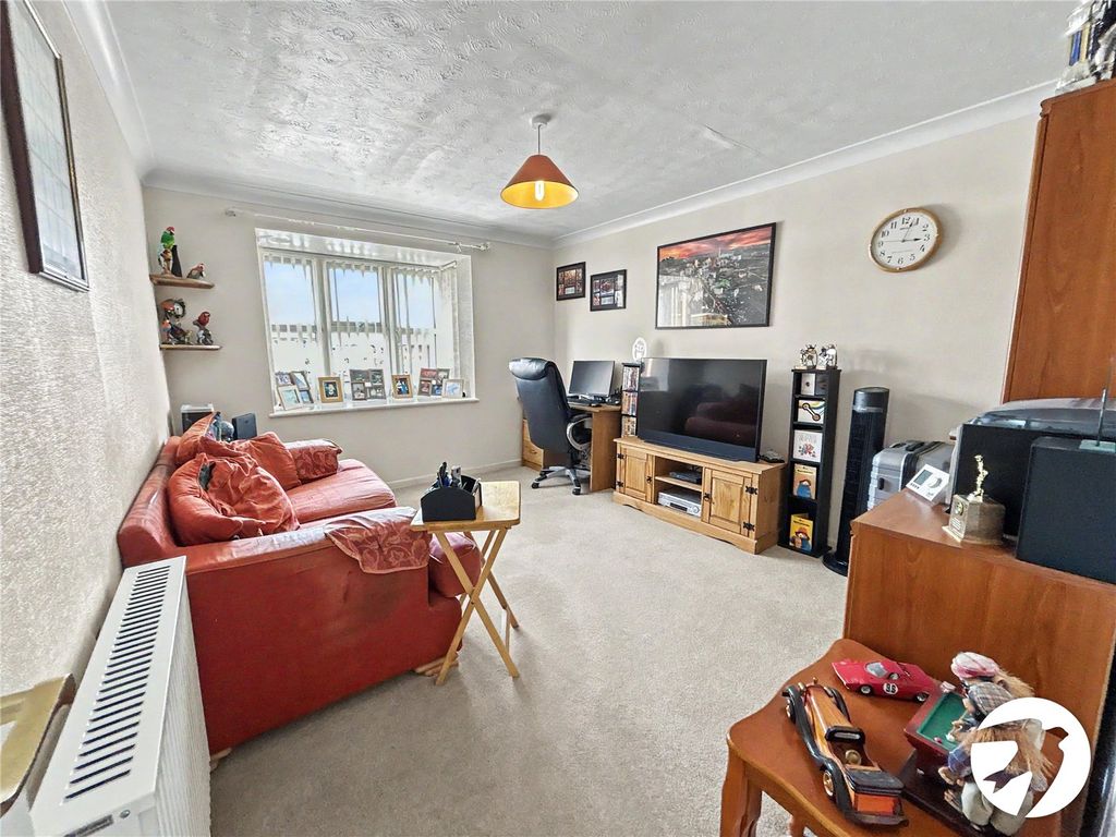 Property photo 2 of 7 Robinson Jackson