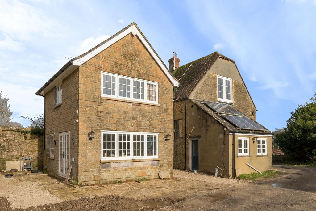Property photo 1 of 19