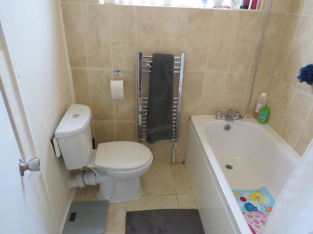 Property photo 2 of 11