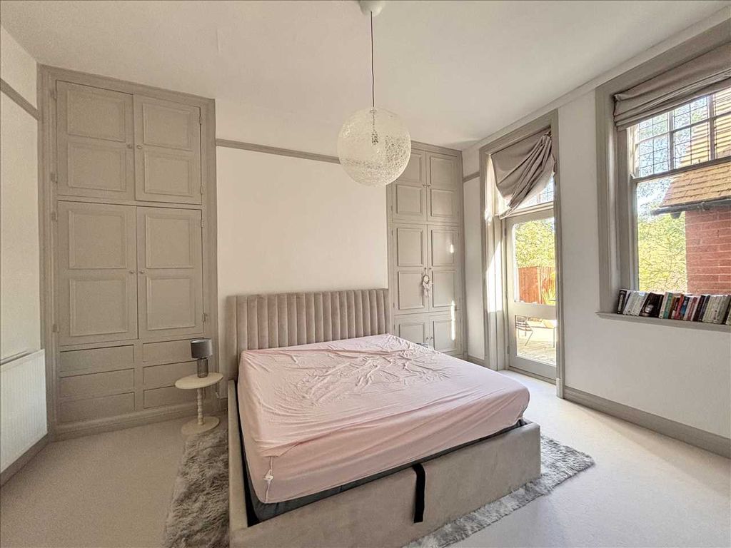 Additional image 16 of 4 bed flat for saleCavendish Road East, The Park, Nottingham NG7