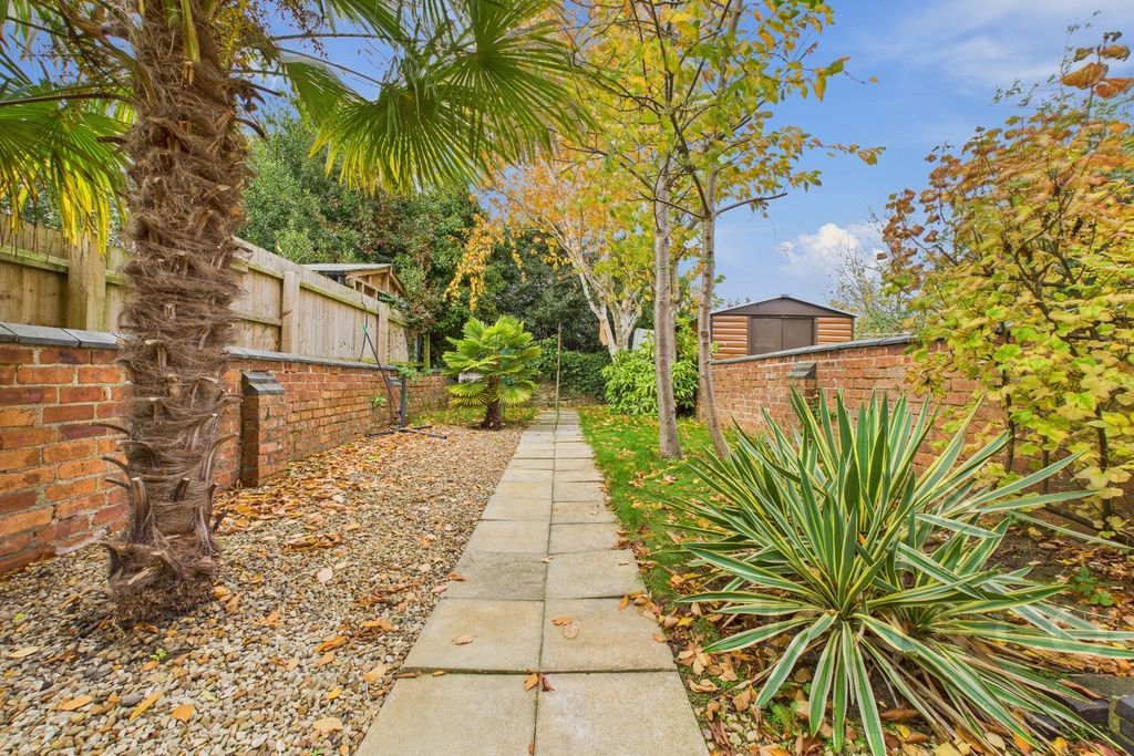 Property photo 3 of 11