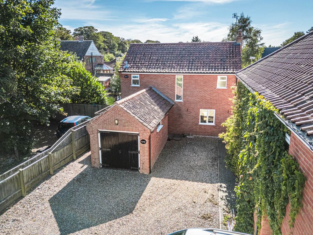 Property photo 3 of 24