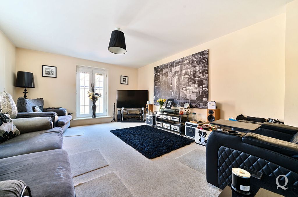 Property photo 2 of 19 c3d620Bc-25Fb-48E...