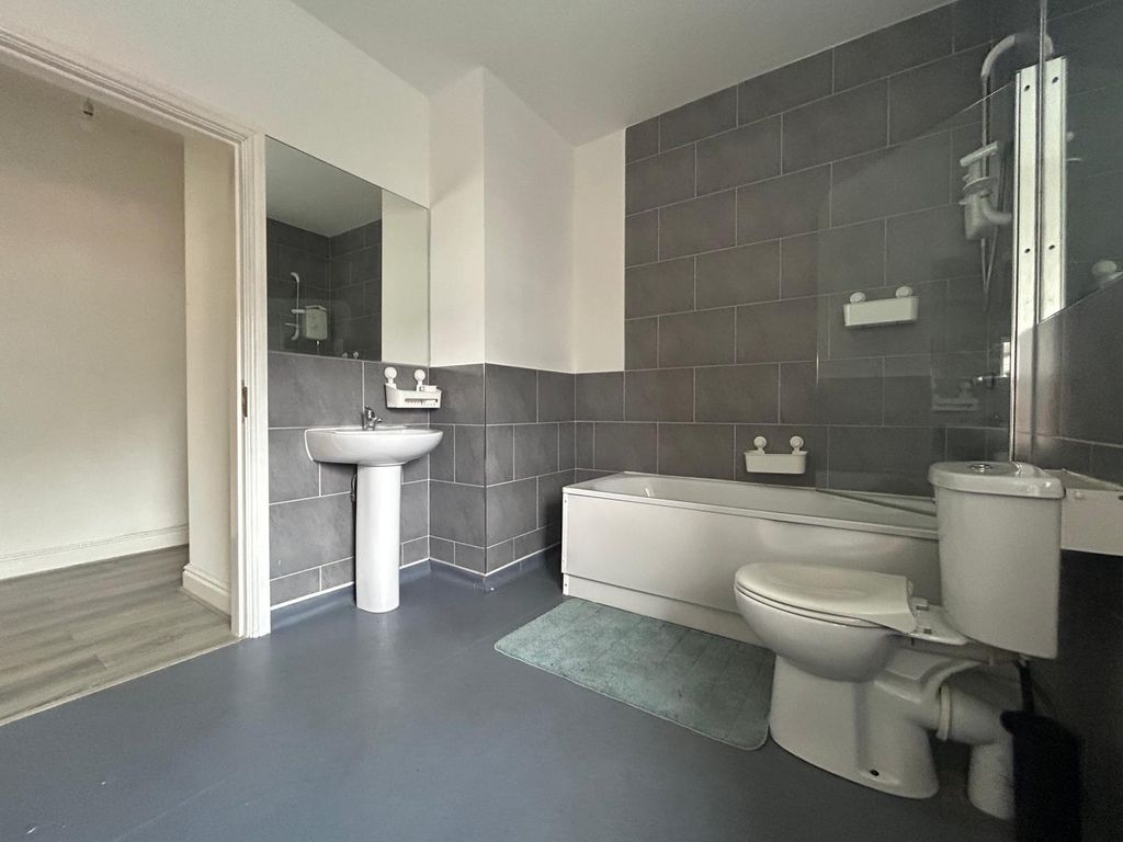 Property photo 2 of 7 Gallery