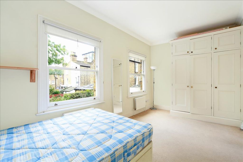 Property photo 3 of 7