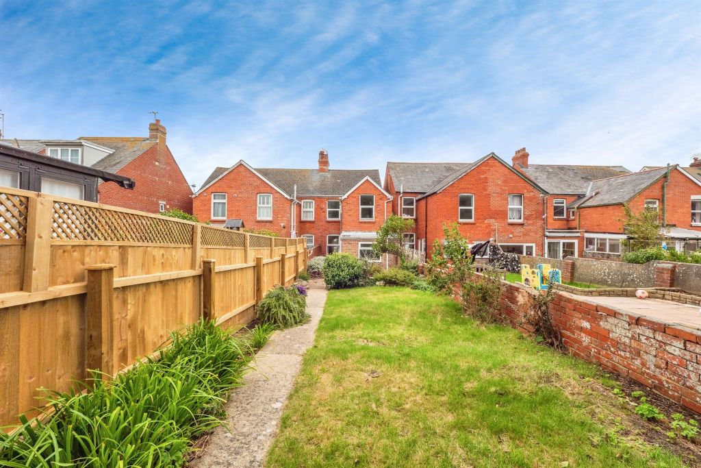 Property photo 1 of 27