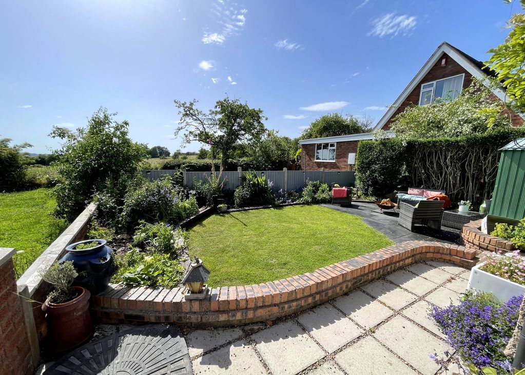 Property photo 2 of 40 Rear Garden
