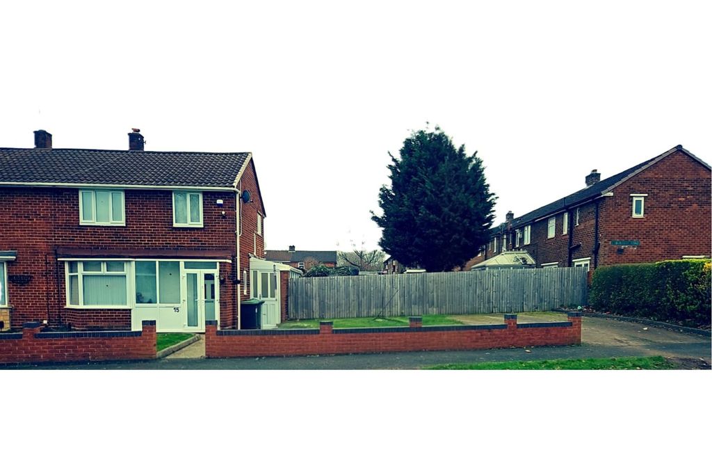 Property photo 2 of 16