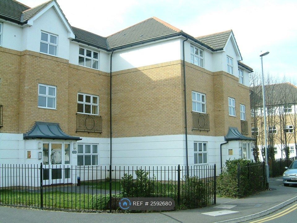 Property photo 3 of 9 Buidling Facade 1